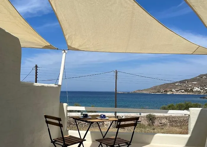 Апартаменты The Black Pig Posidhonia (Syros)