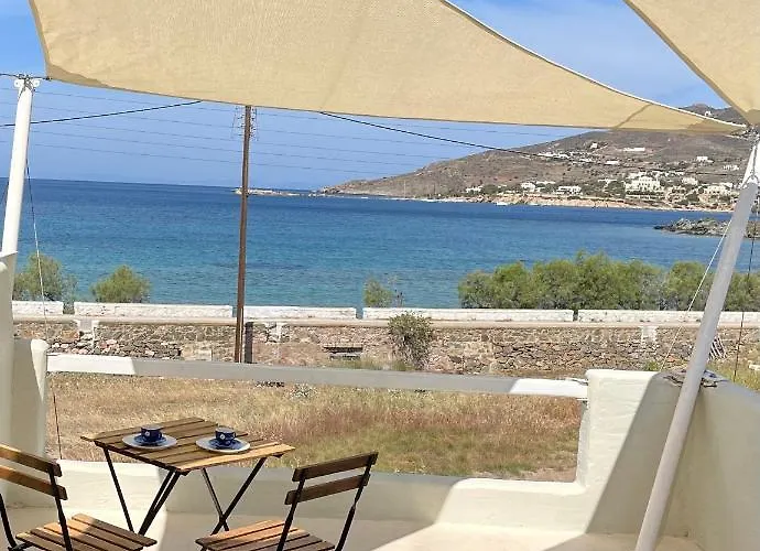 The Black Pig * Posidhonia (Syros)